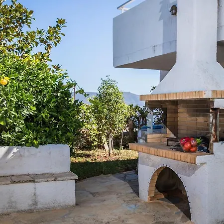 Evanthia Вилла *